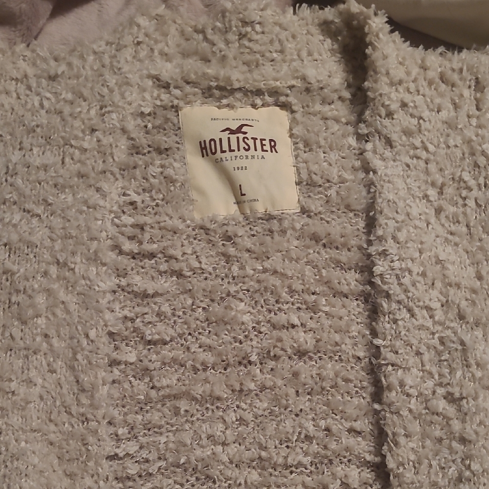 Hollister Plush Open-Front Cardigan in Light Beige